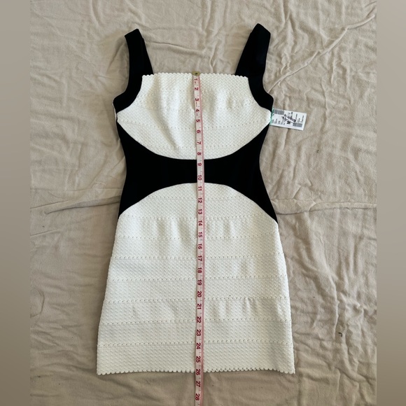 Papaya bodycon mini dress , size M - Picture 2 of 5